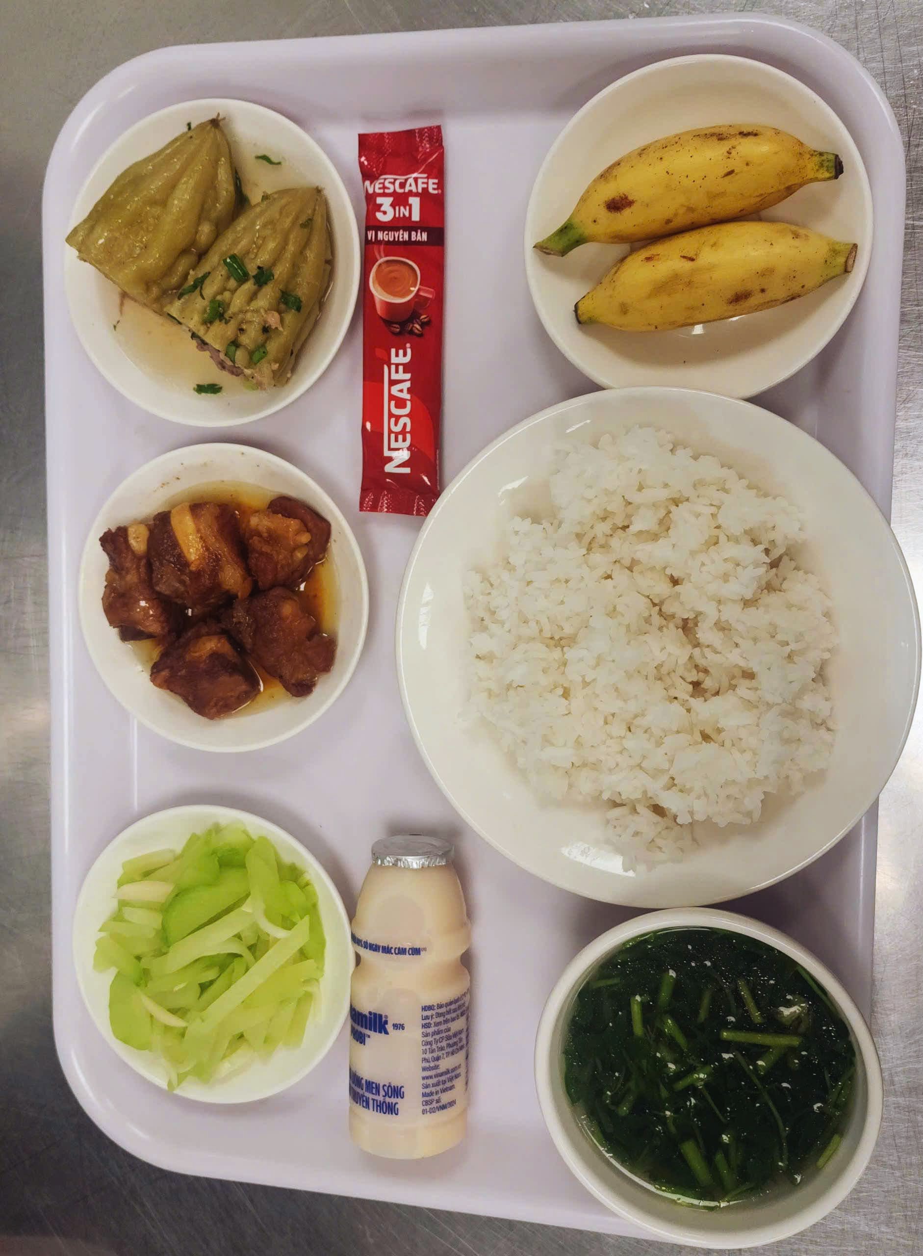 suất ăn công nghiệp