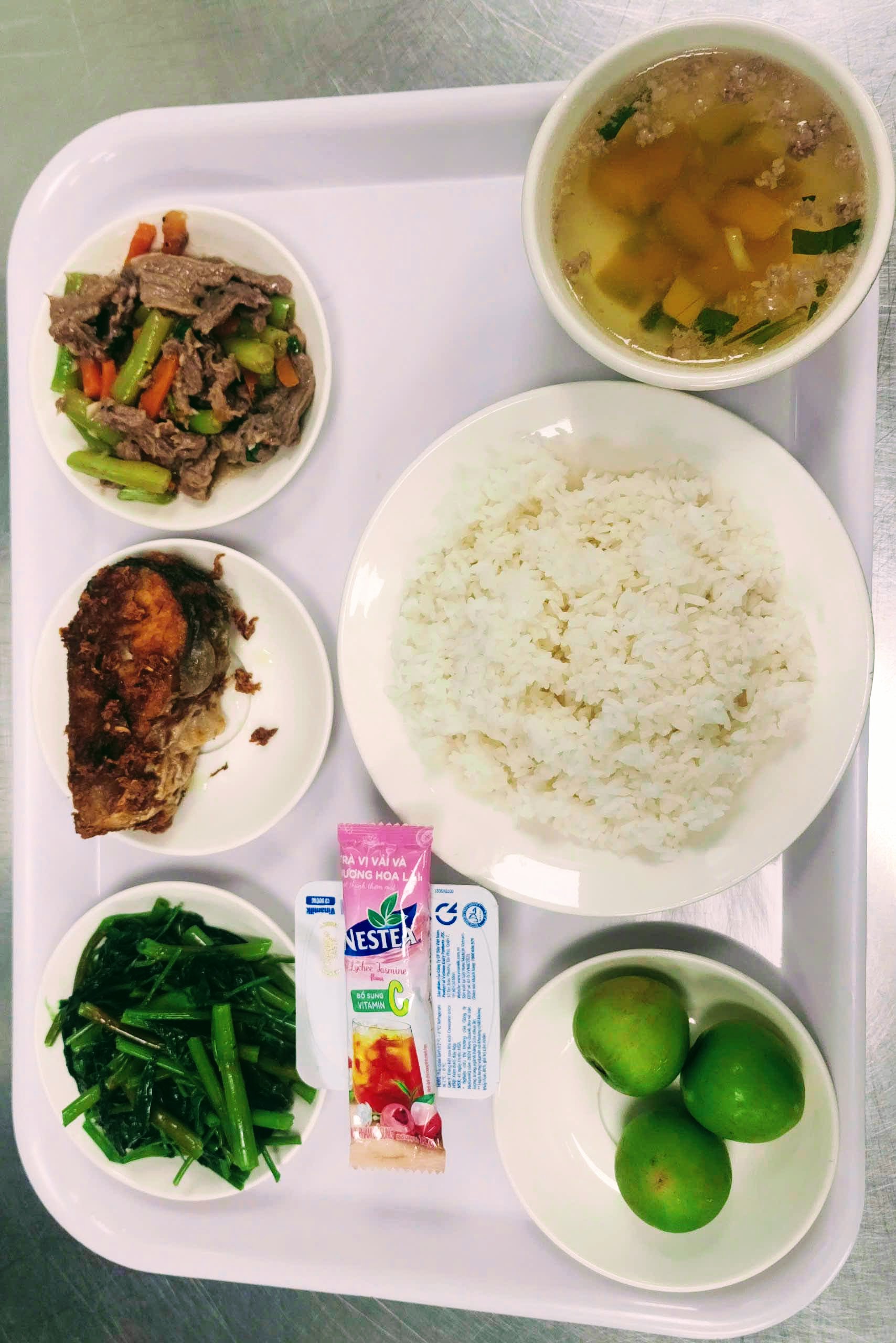 suất ăn công nghiệp