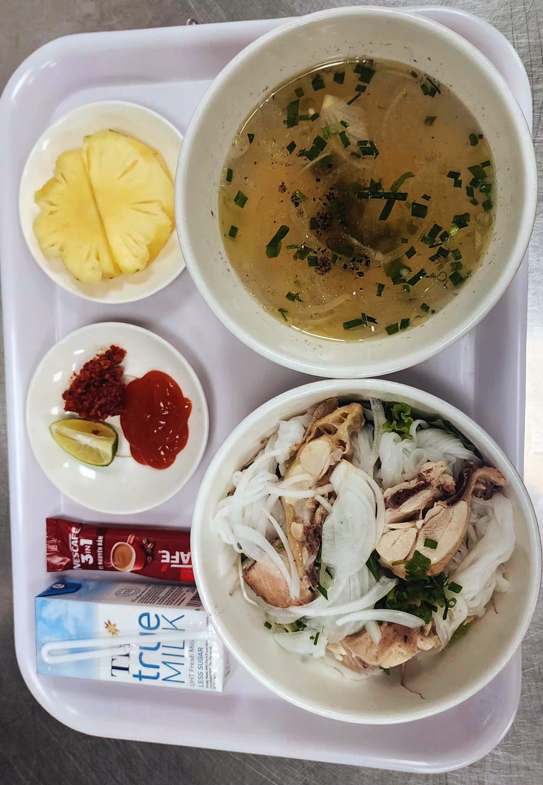 Suất Ăn Công Nghiệp Tại Biên Hòa – Bếp Ăn Nấu Tại Chỗ Nóng Hổi