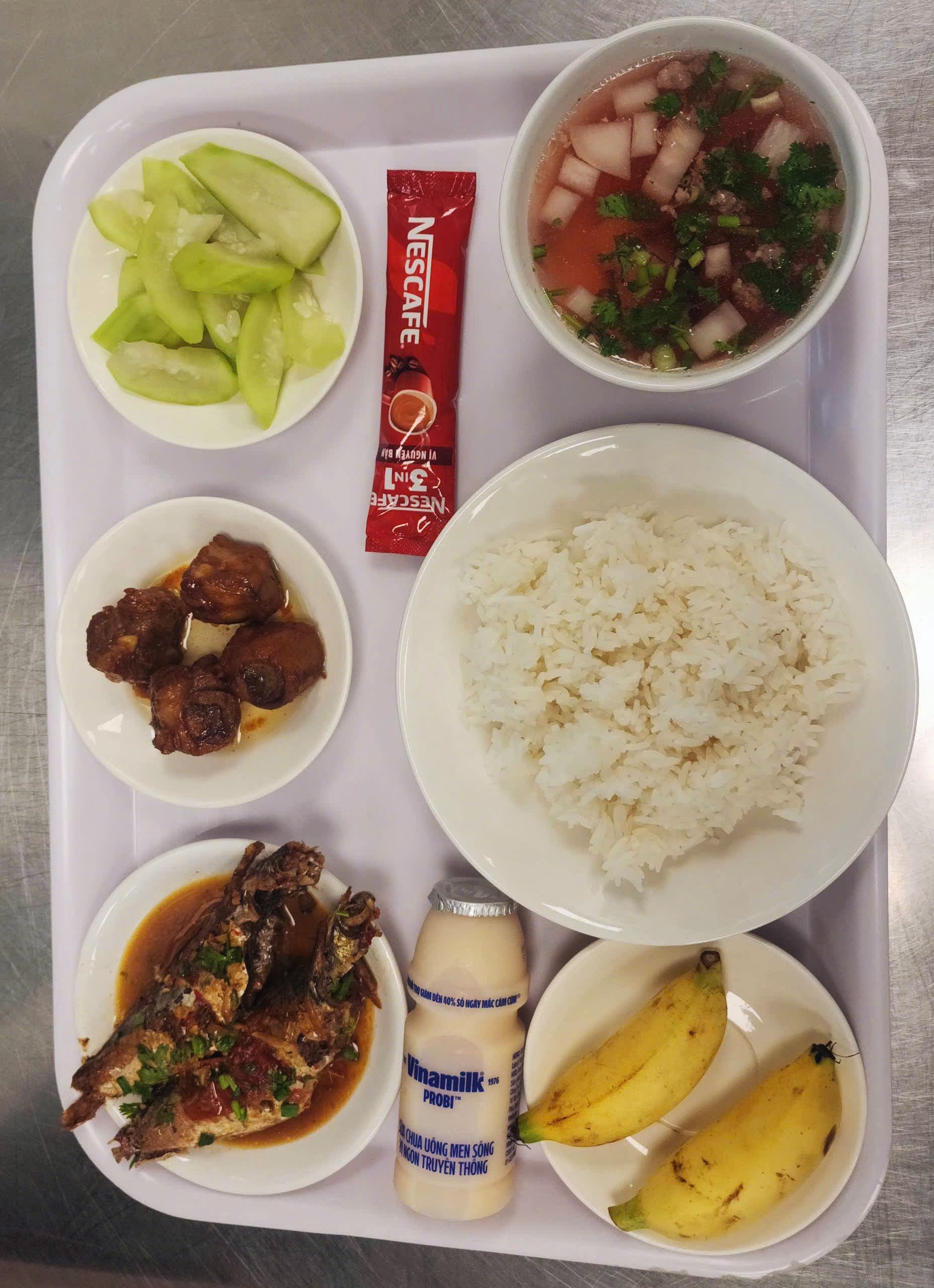 suất ăn công nghiệp