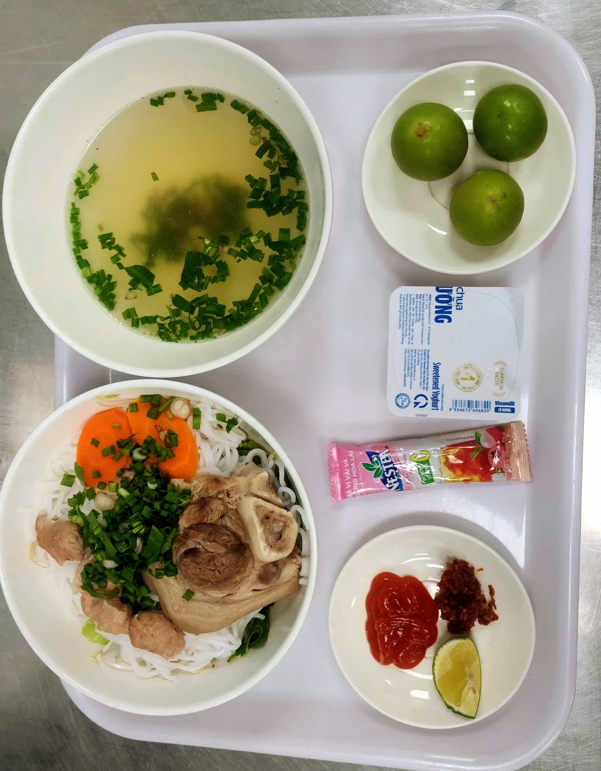 suất ăn công nghiệp