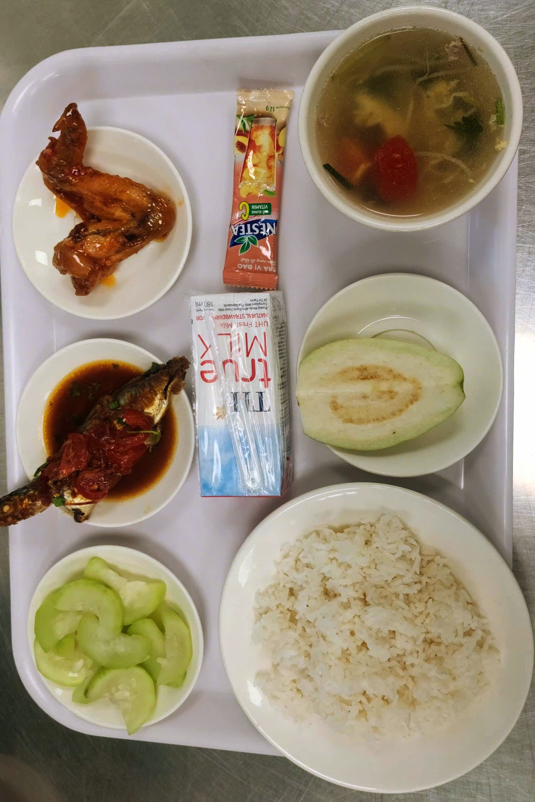 suất ăn công nghiệp