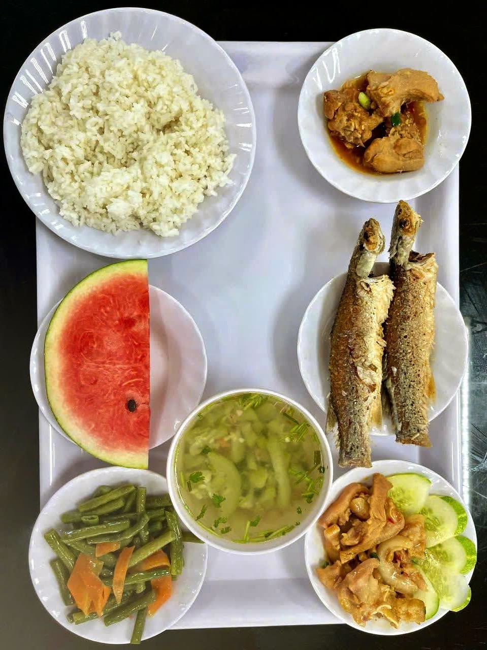 suất ăn công nghiệp