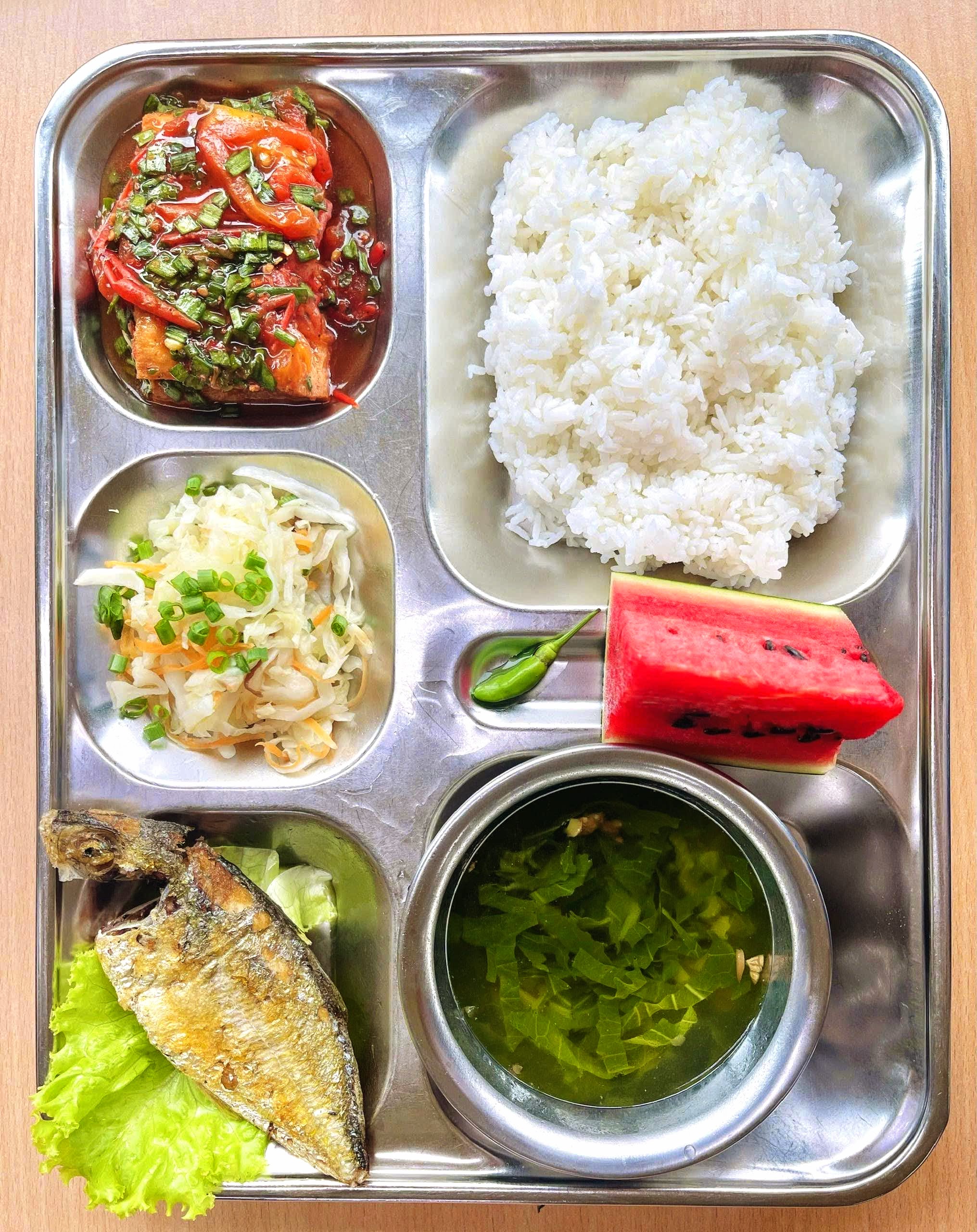 suất ăn công nghiệp