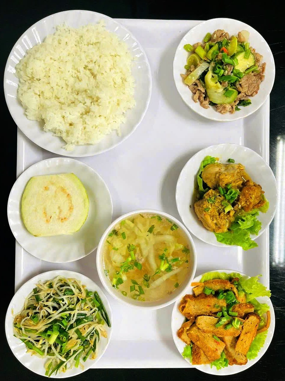 suất ăn công nghiệp